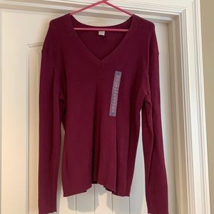Old Navy maroon sweater